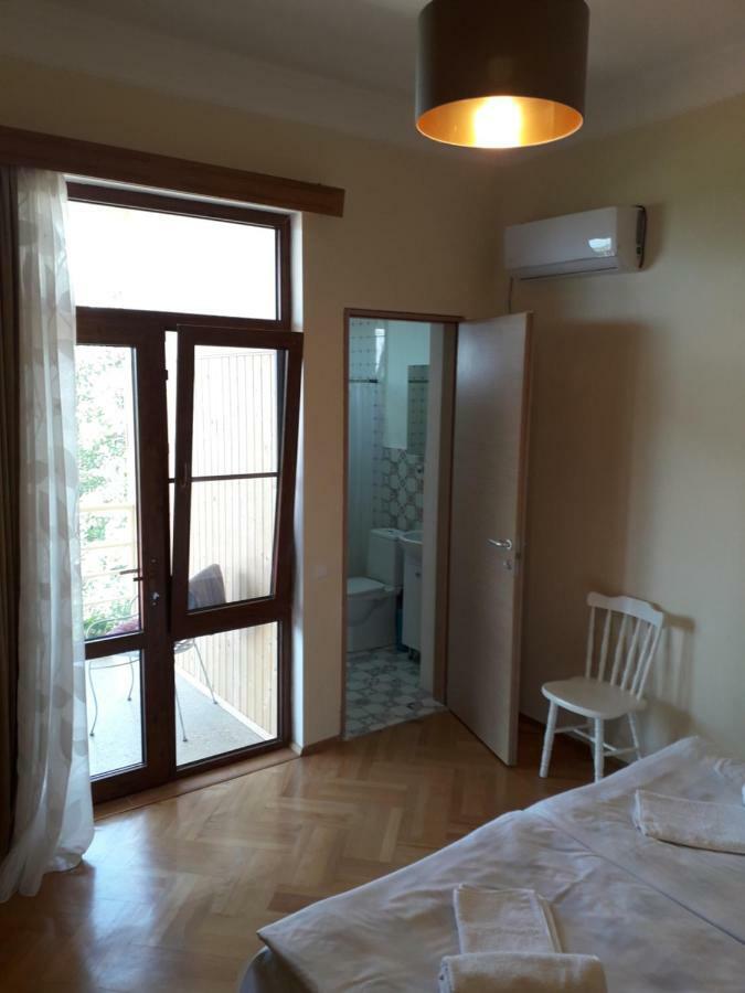 Гостевой дом Omsi House Телави Экстерьер фото